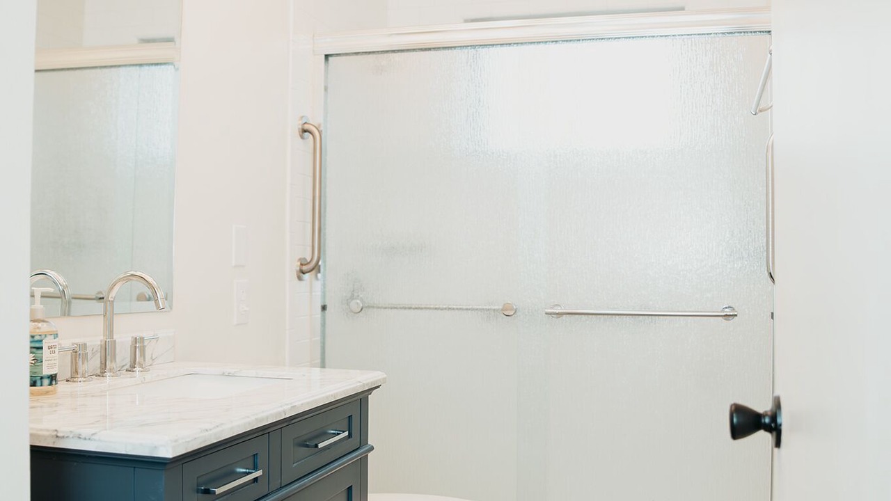 Photo of Bathroom in Vermilion