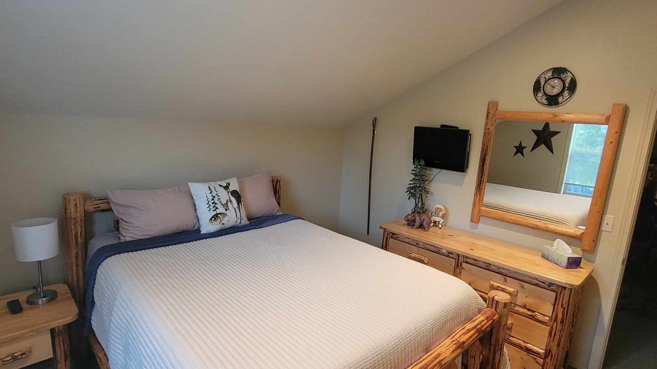 Photo of Bedroom in Ahsahka