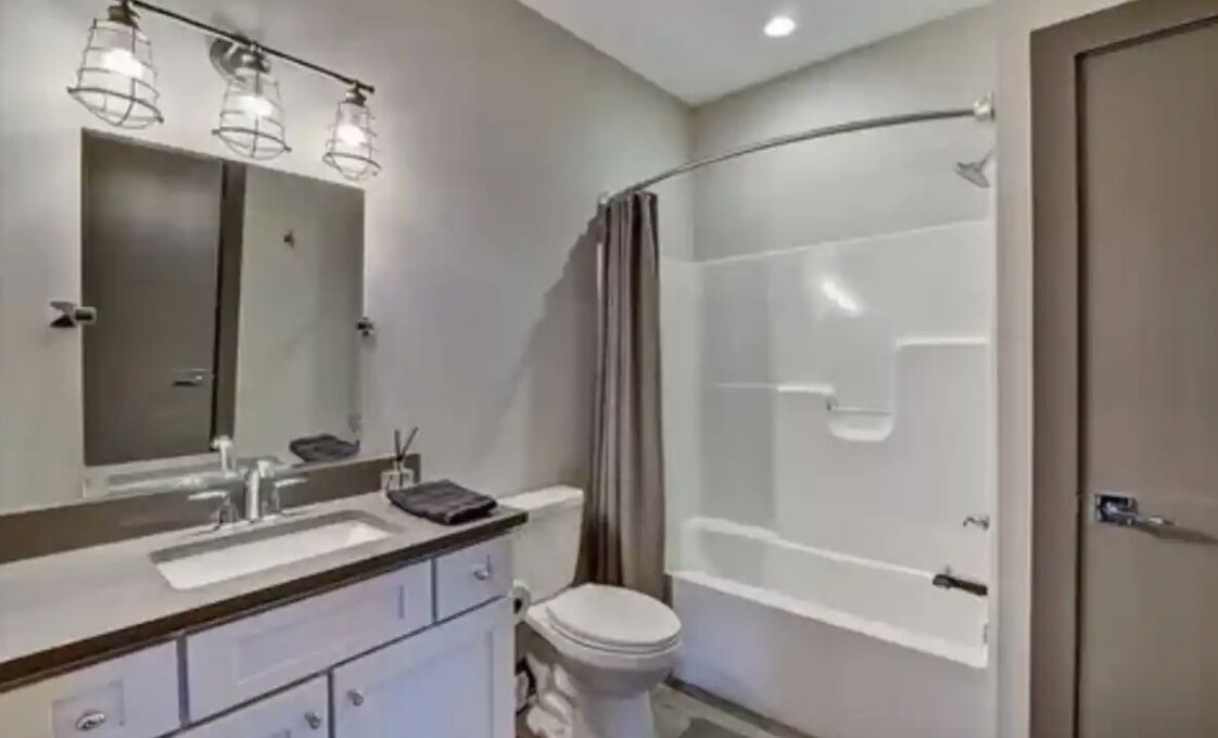 Photo of Bathroom in Near Eastside
