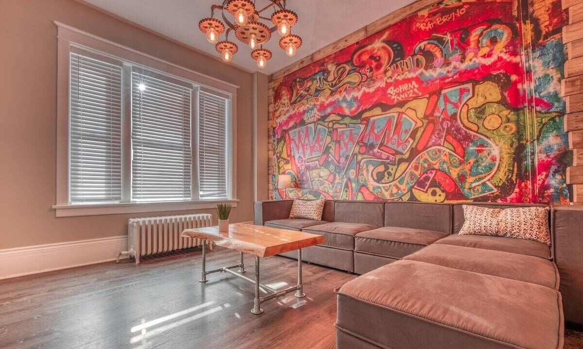 Photo of Livingroom in Harrisburg - Hershey