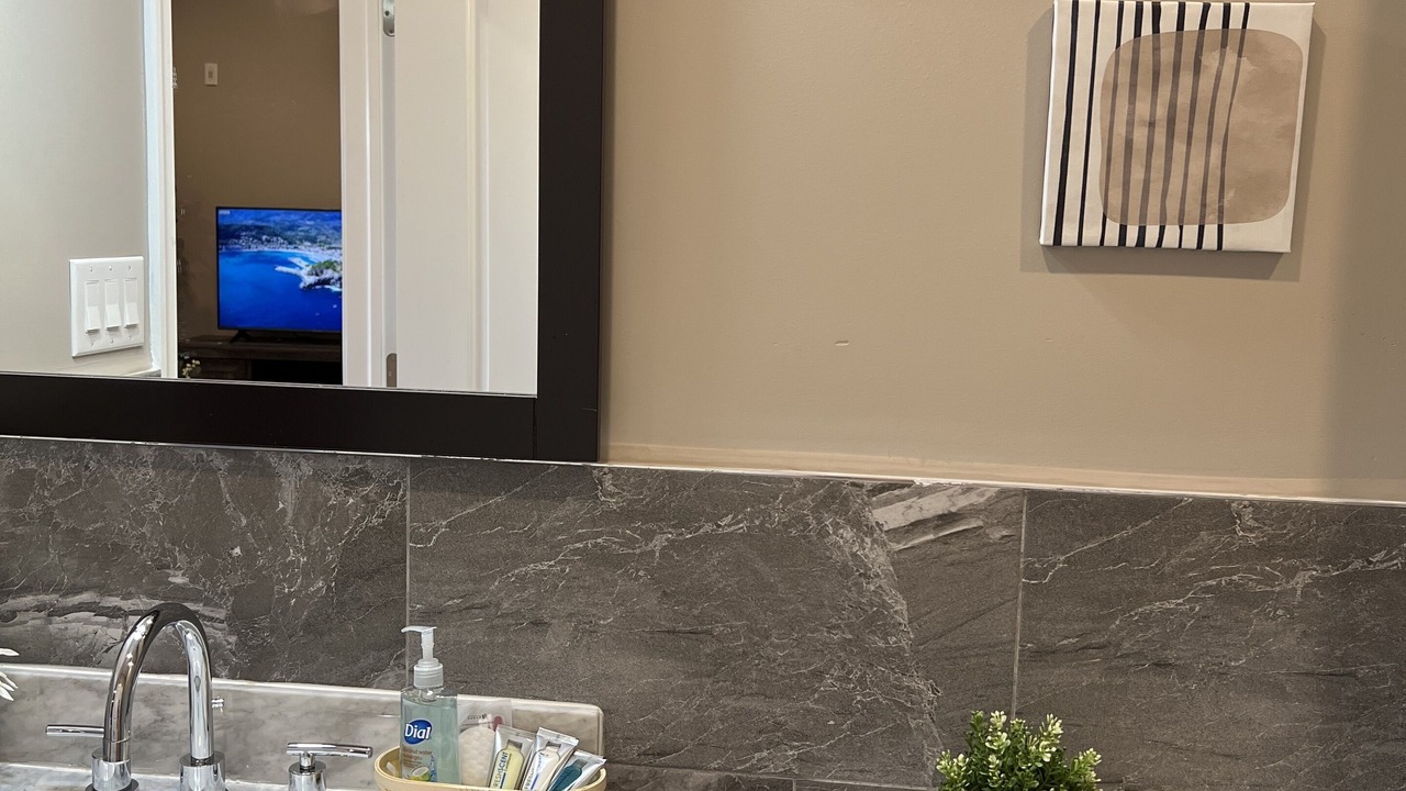 Photo of Bathroom in Logan Square