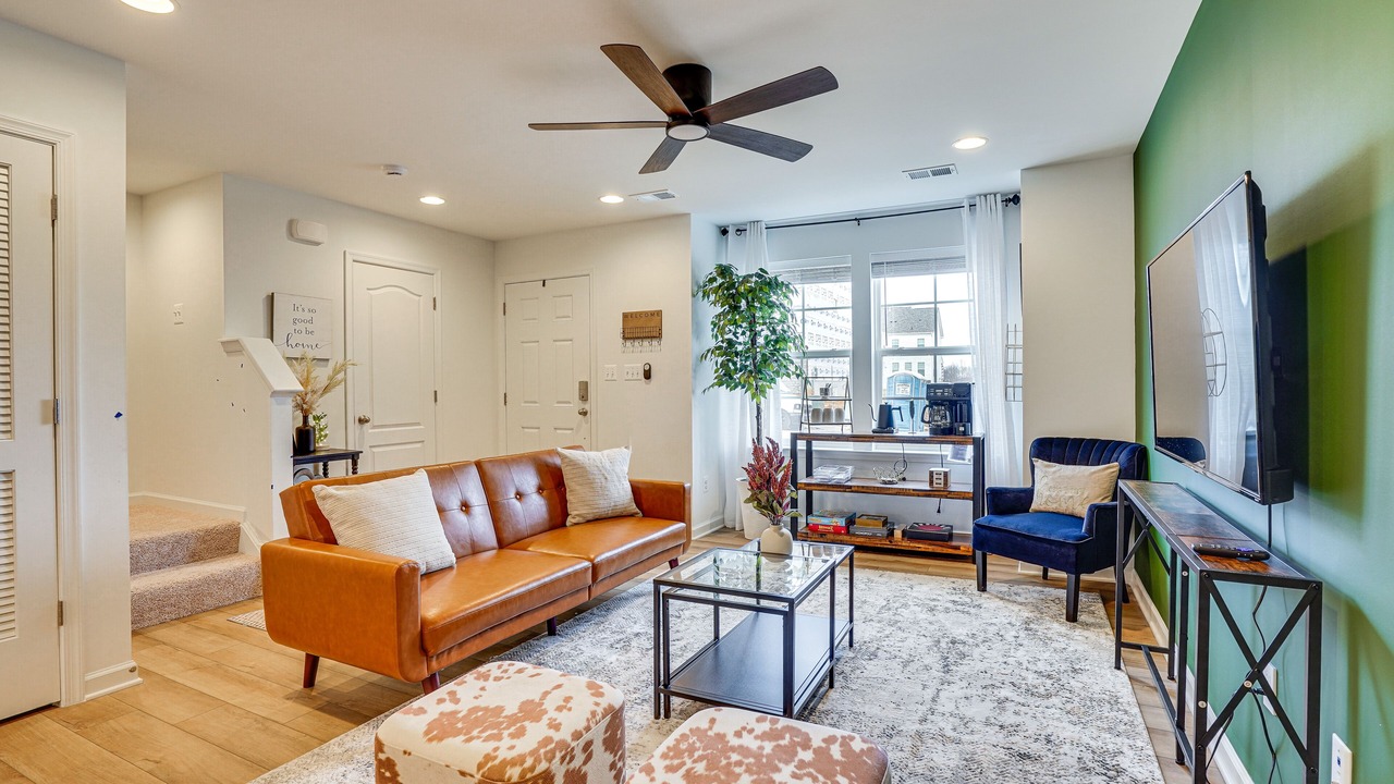 Photo of Livingroom in Charles Town