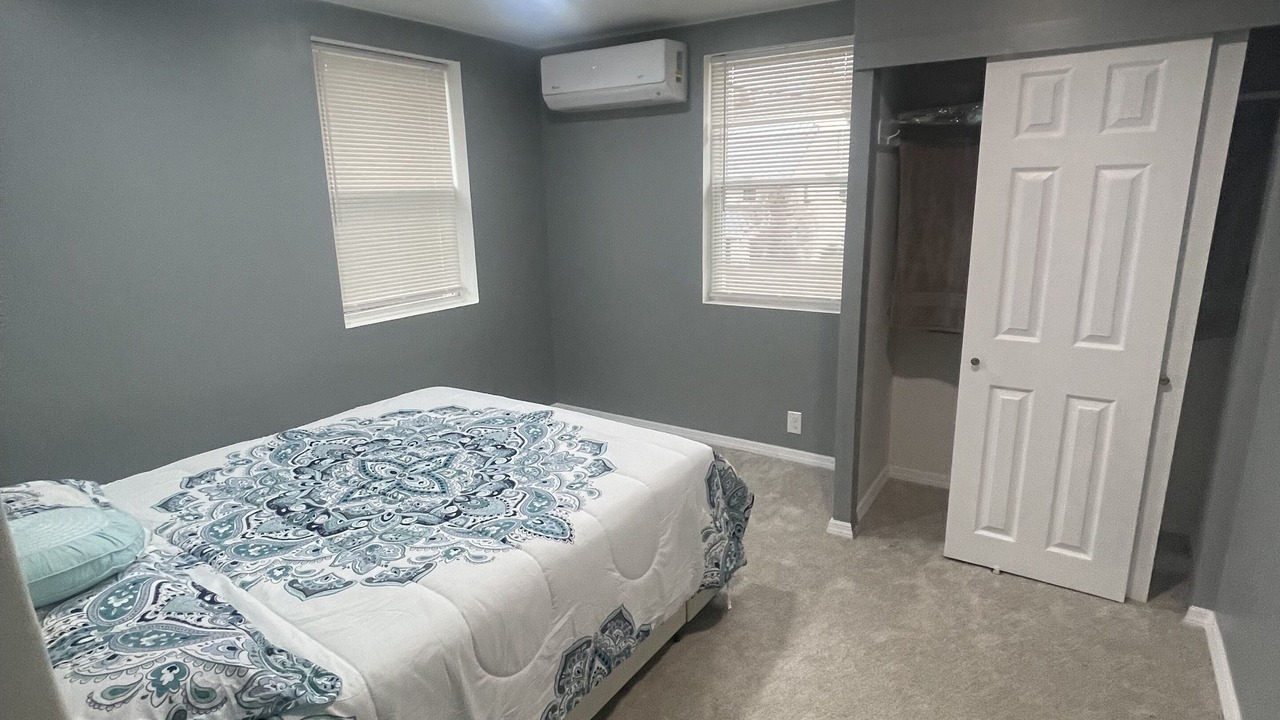 Photo of Bedroom in Lost Creek