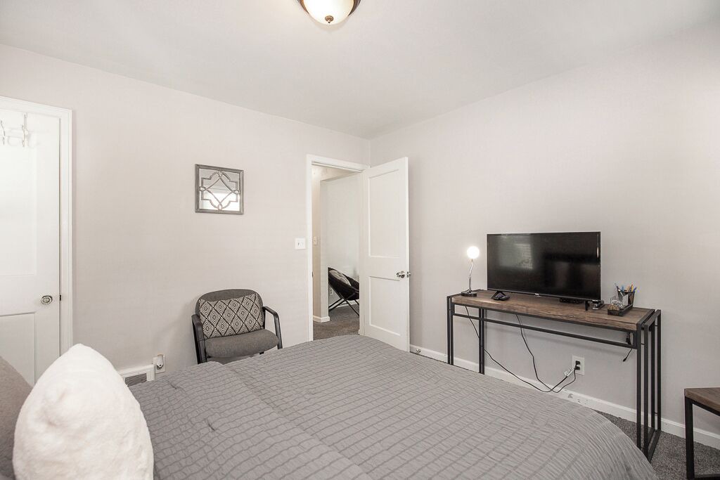 Photo of Bedroom in West Akron