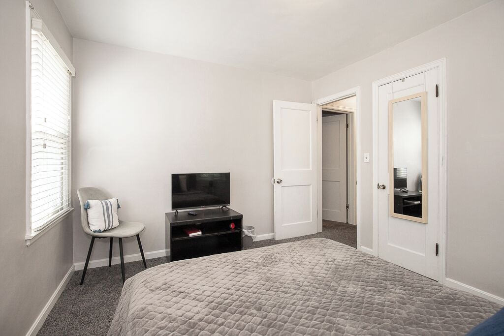 Photo of Bedroom in West Akron