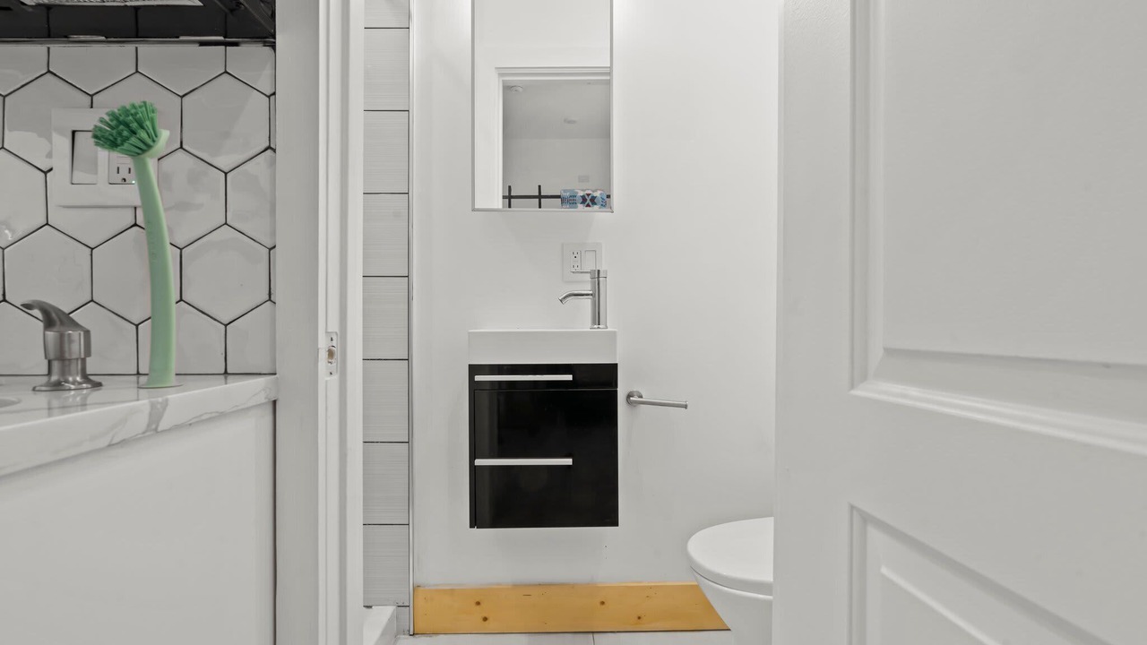 Photo of Bathroom in North Philadelphia West