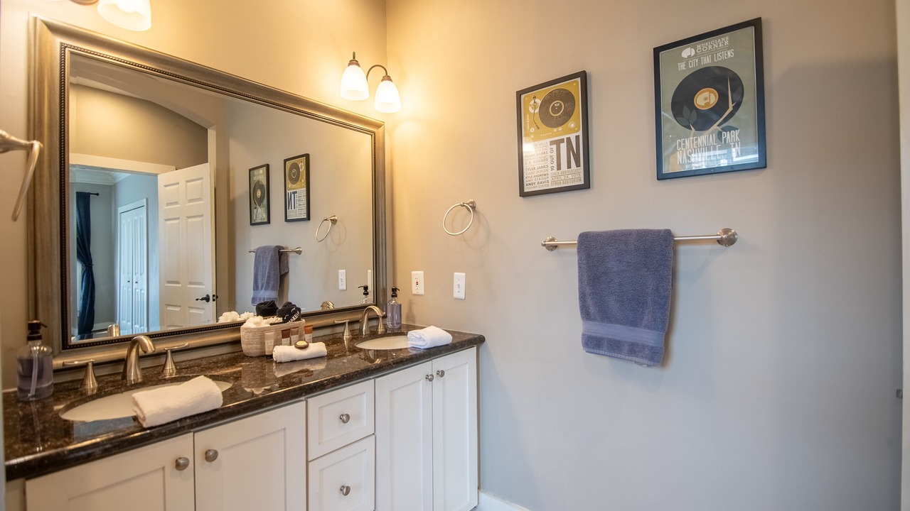 Photo of Bathroom in Hope Gardens