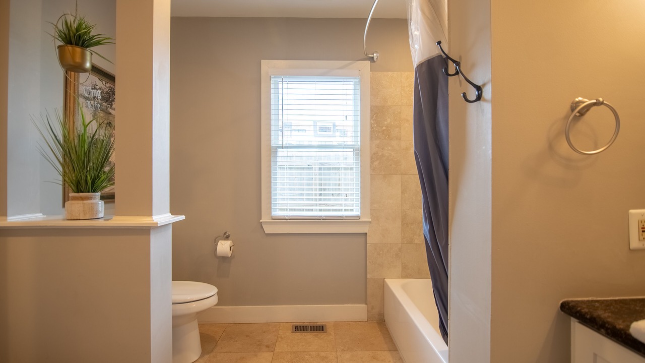 Photo of Bathroom in Hope Gardens