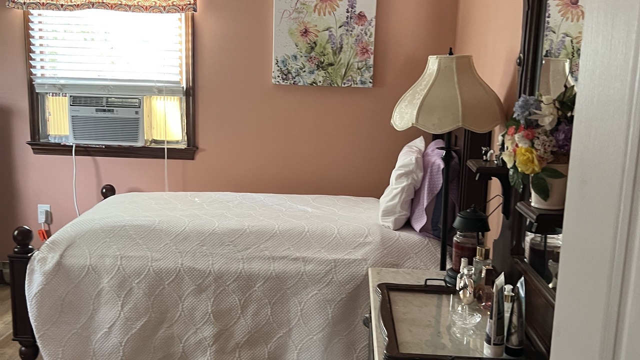 Photo of Bedroom in St. Leonard