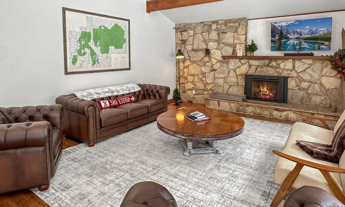 Photo of Livingroom in New Meadows