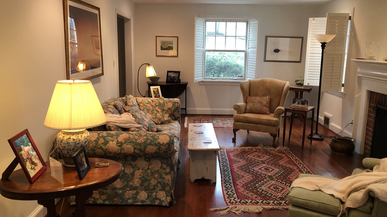 Photo of Livingroom in Chevy Chase