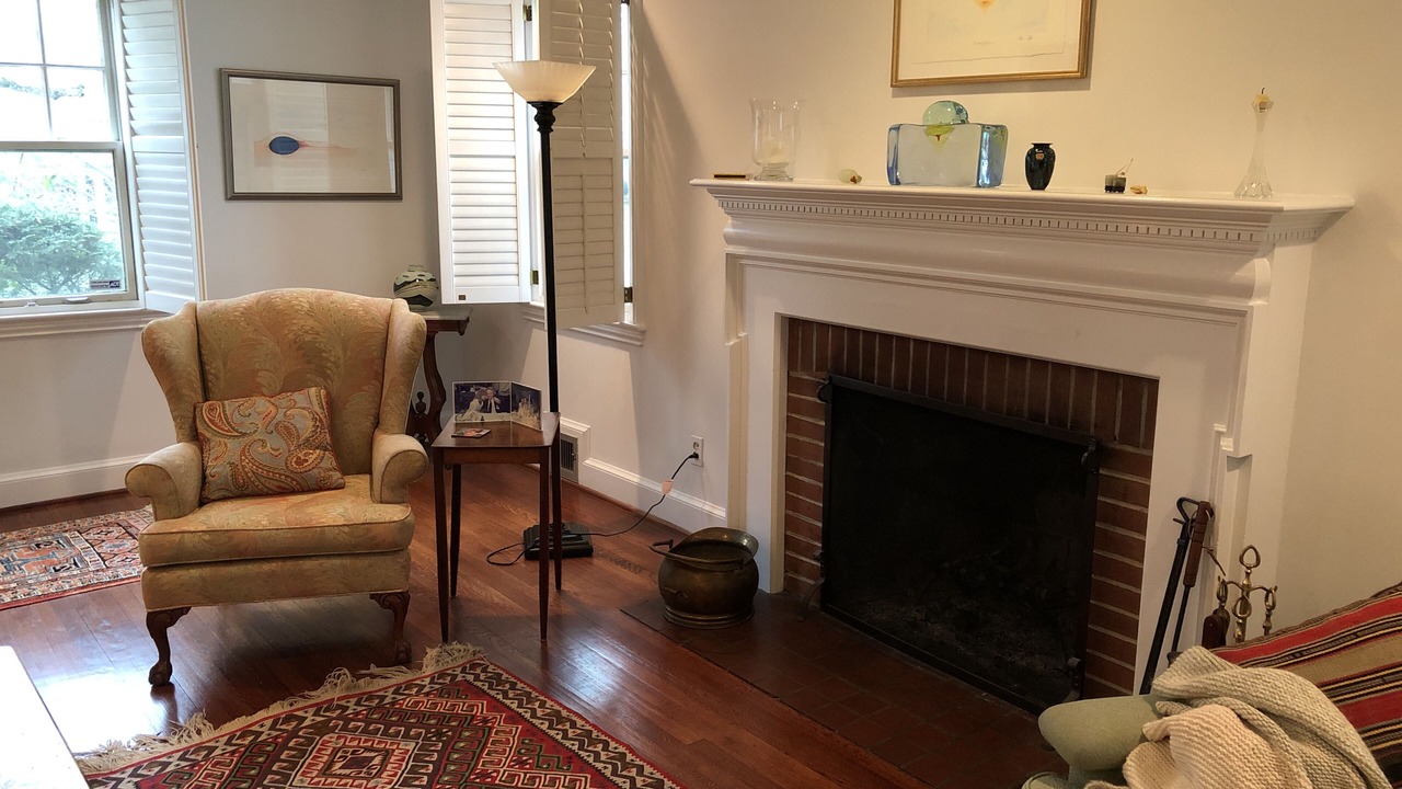 Photo of Livingroom in Chevy Chase