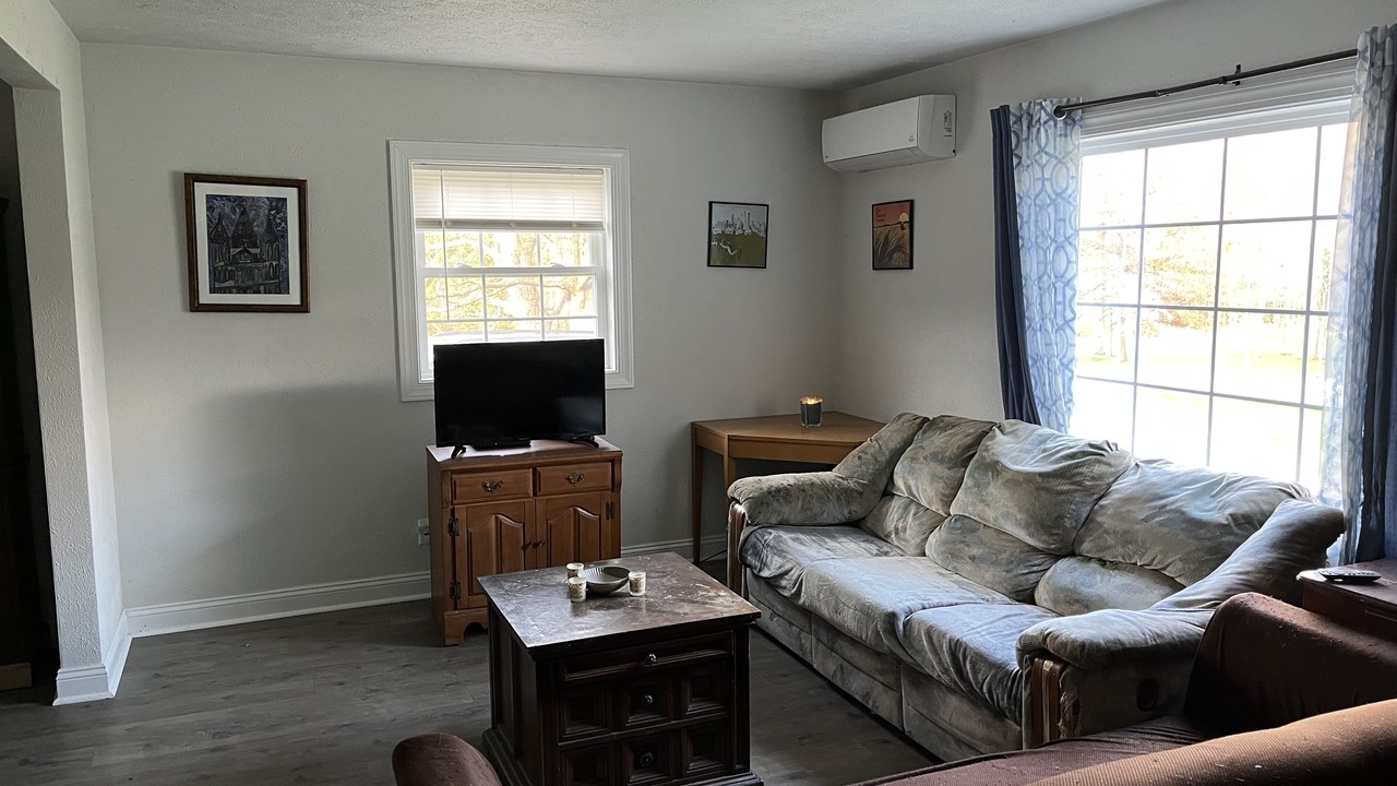 Photo of Livingroom in Gray
