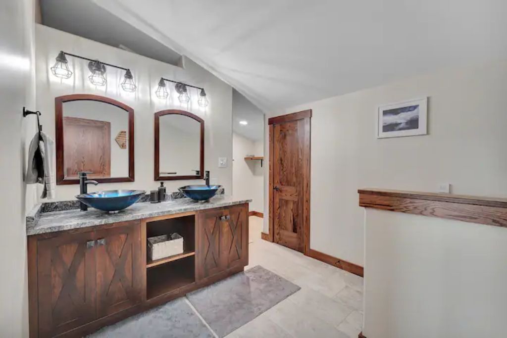 Photo of Bathroom in Driftwood