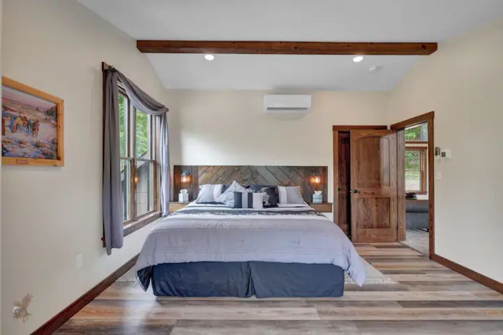 Photo of Bedroom in Driftwood