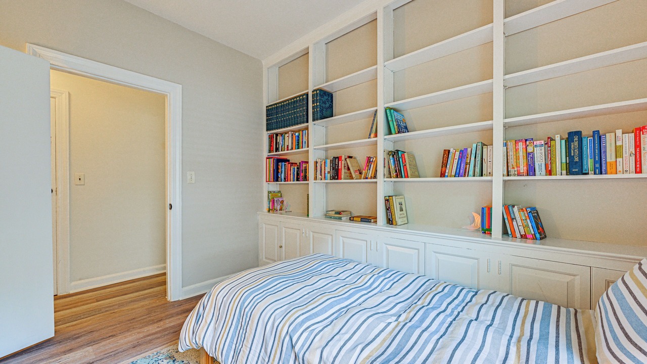 Photo of Bedroom in Mamaroneck