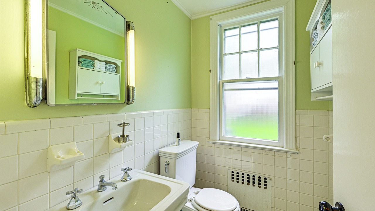 Photo of Bathroom in Mamaroneck