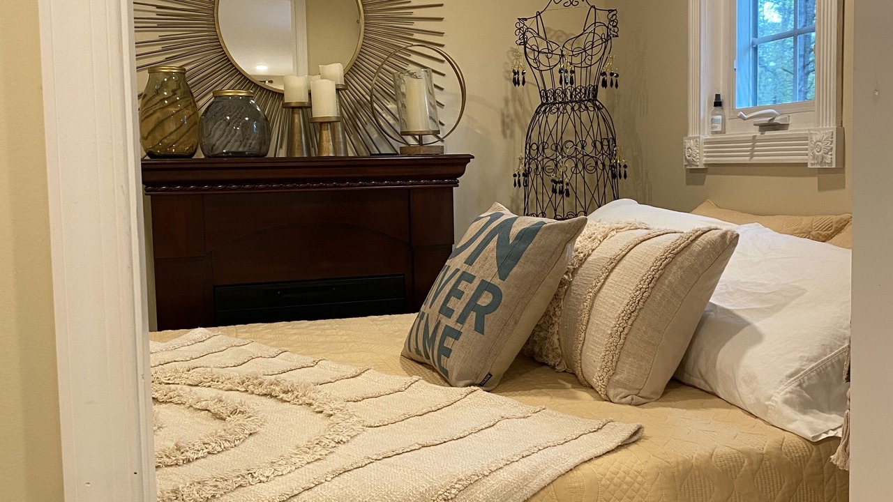 Photo of Bedroom in Elwood