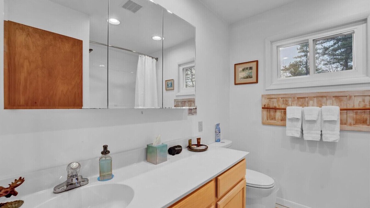 Photo of Bathroom in Long Pond