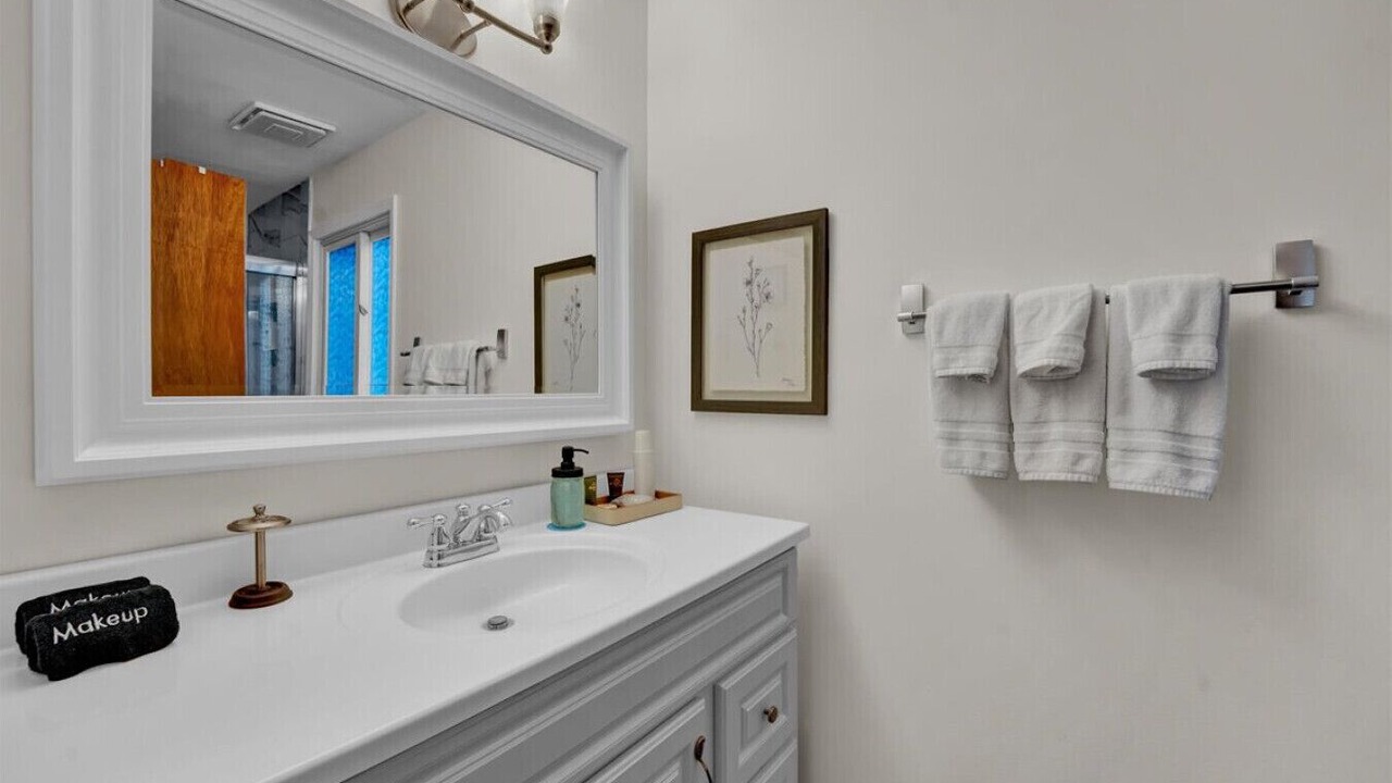 Photo of Bathroom in Long Pond
