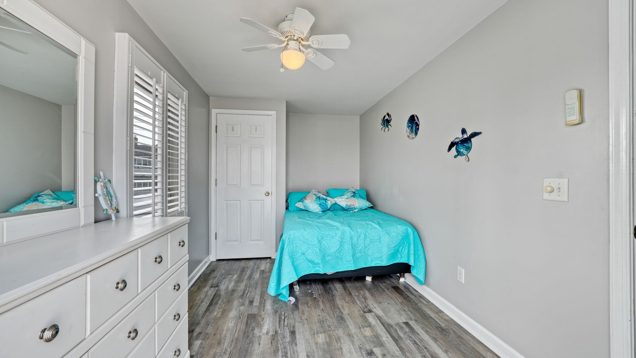 Photo of Bedroom in Beach Haven West