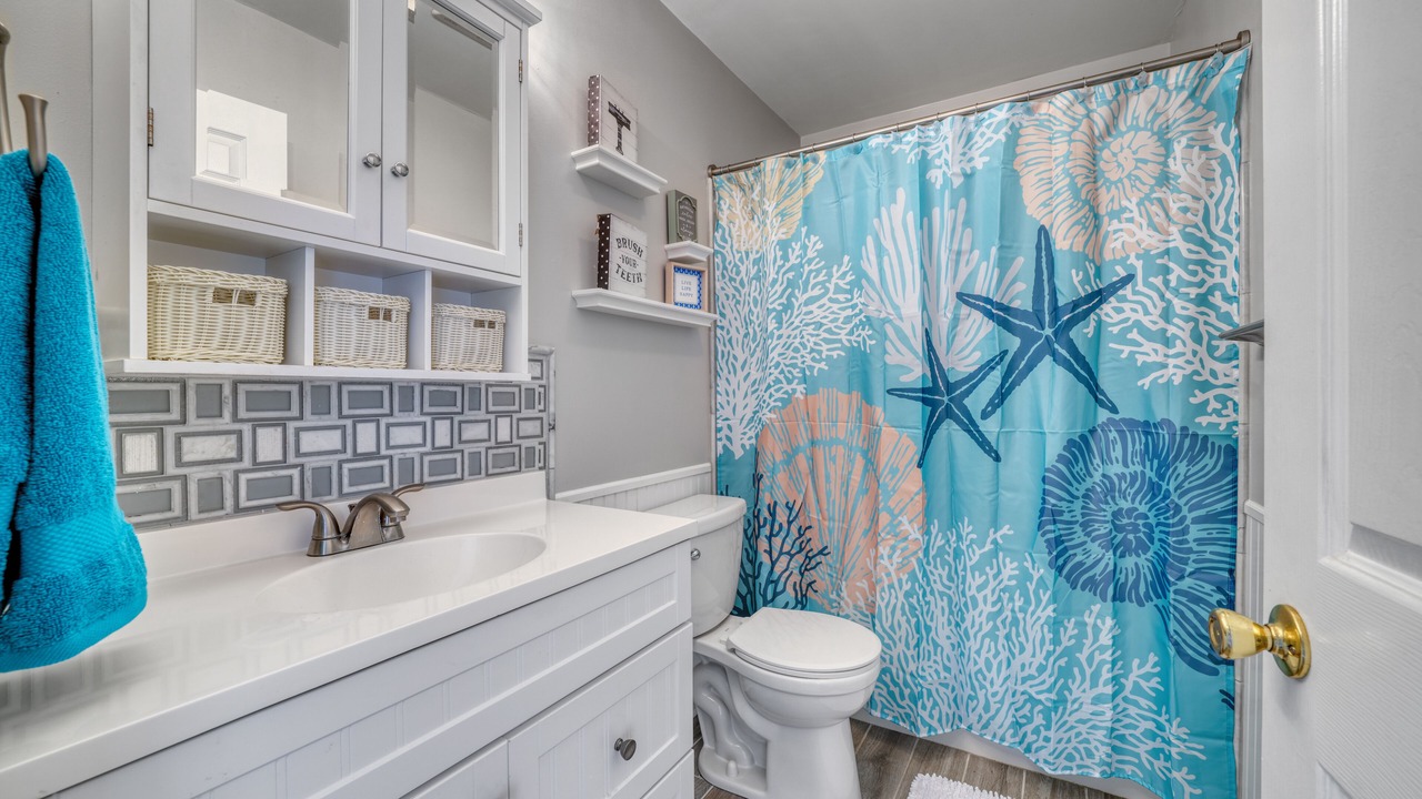 Photo of Bathroom in Beach Haven West