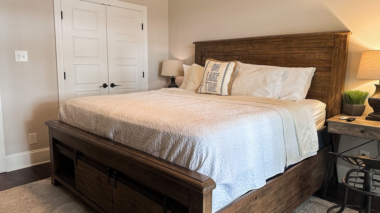 Photo of Bedroom in Sharps Chapel