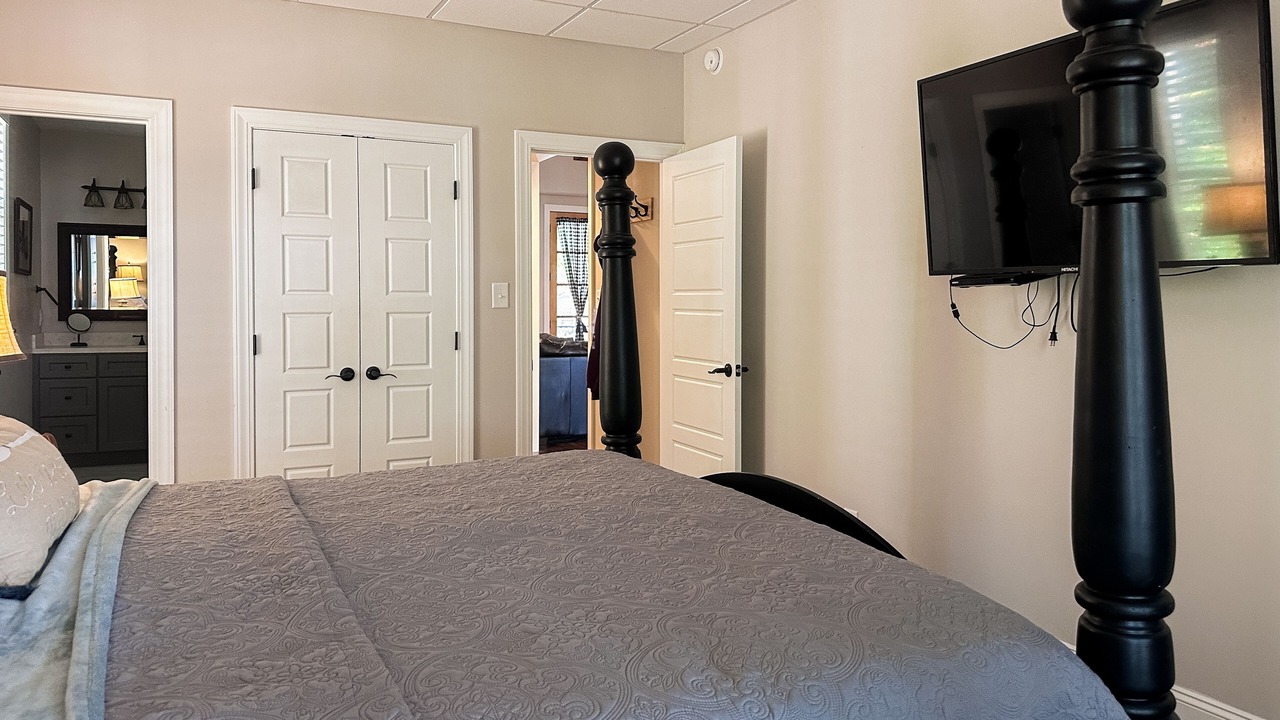Photo of Bedroom in Sharps Chapel