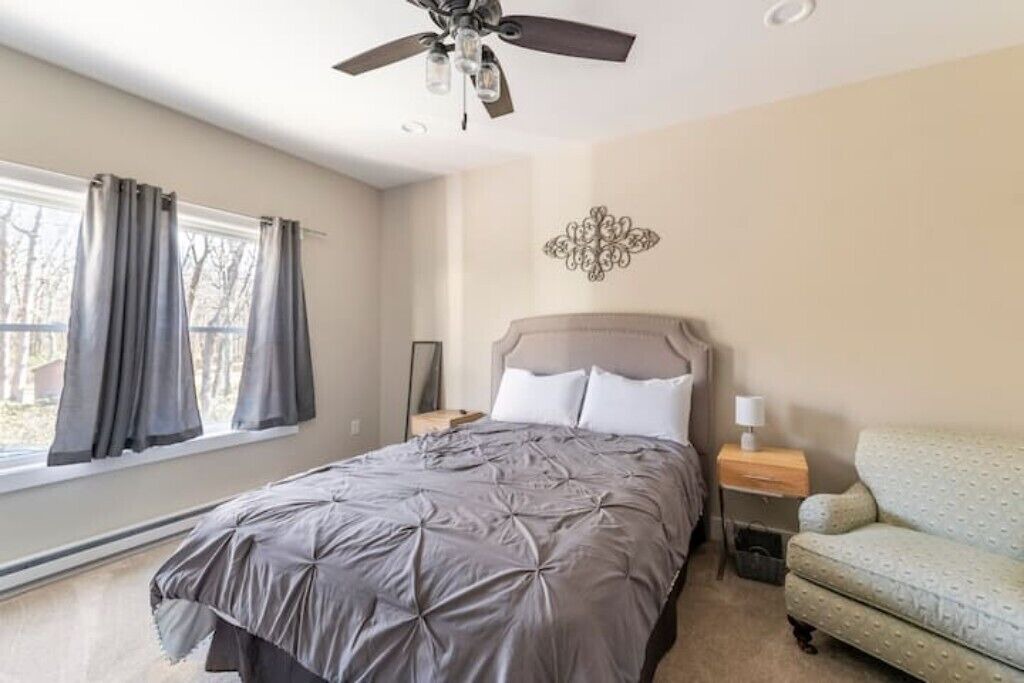 Photo of Bedroom in Jim Thorpe