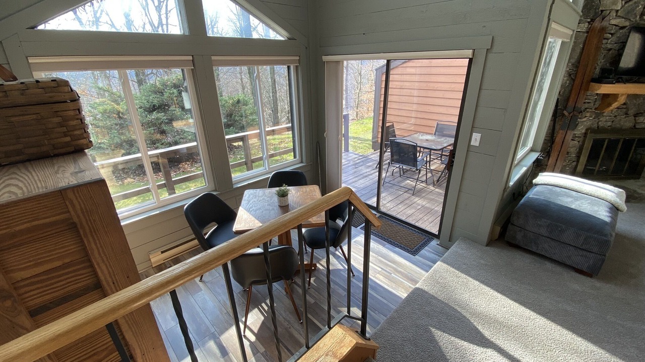 Photo of Livingroom in Seven Springs