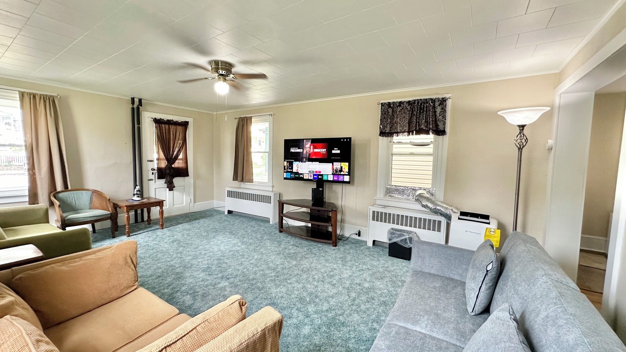 Photo of Livingroom in Danville