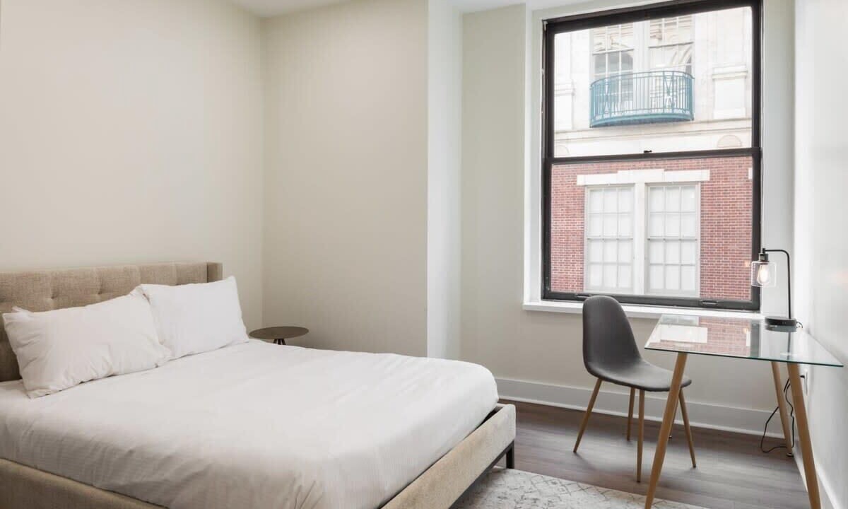 Photo of Bedroom in Center City East