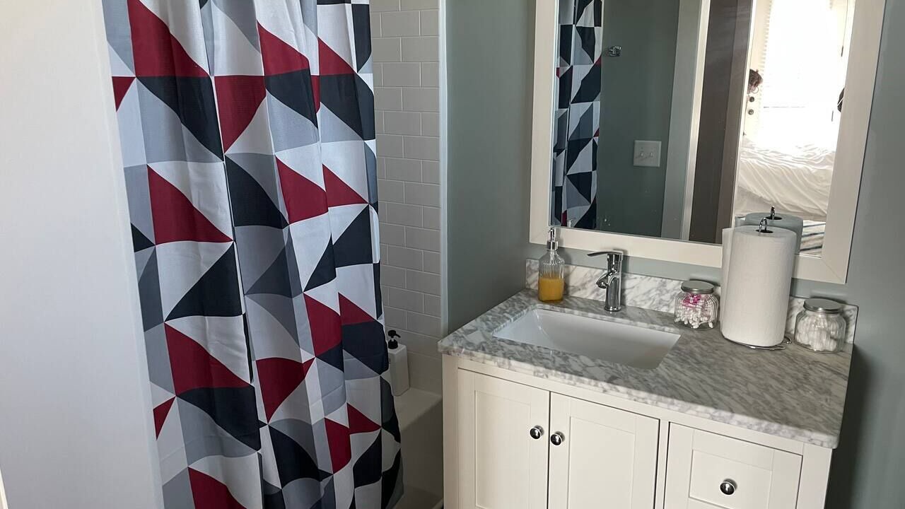 Photo of Bathroom in Dunean