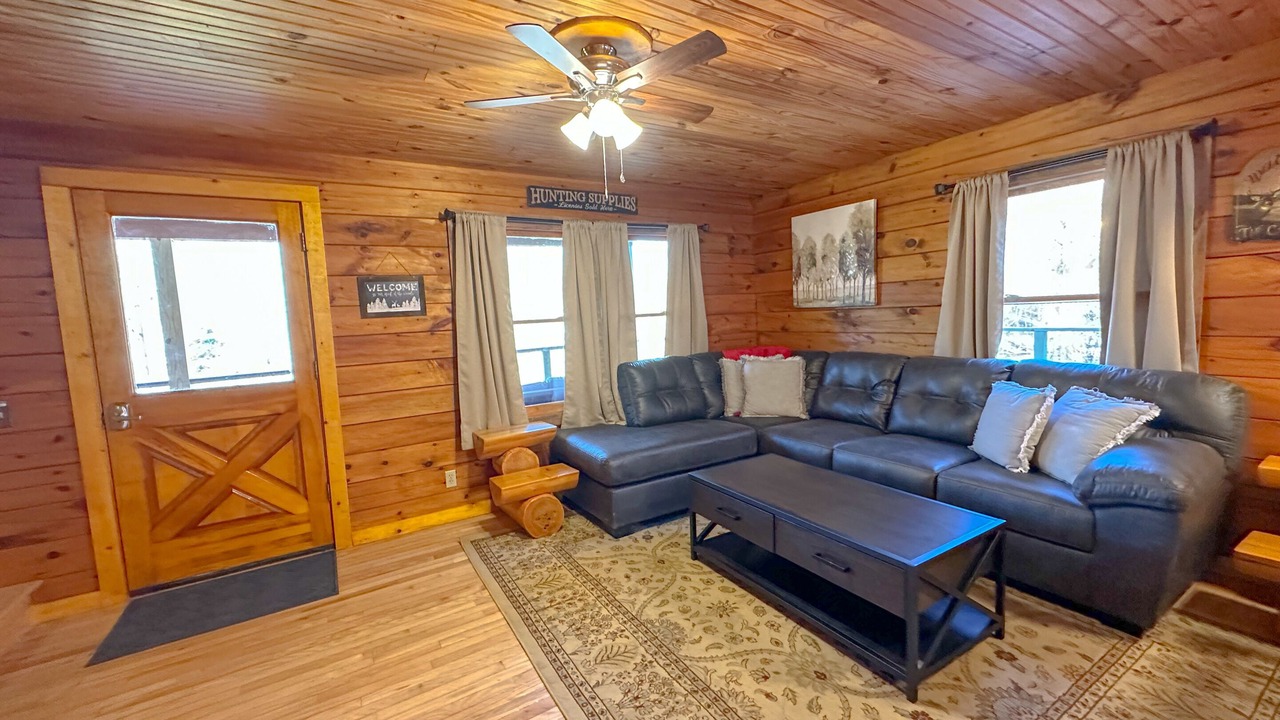 Photo of Livingroom in West Columbia