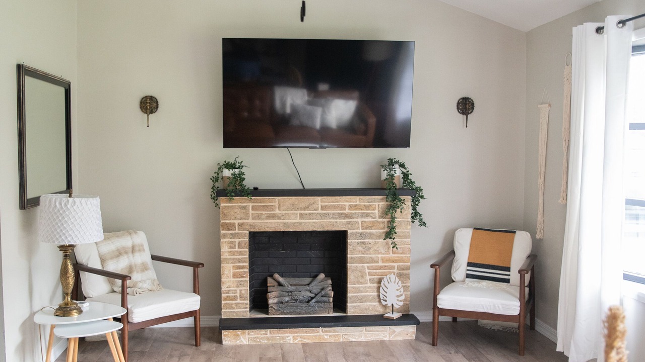Photo of Livingroom in Youngstown