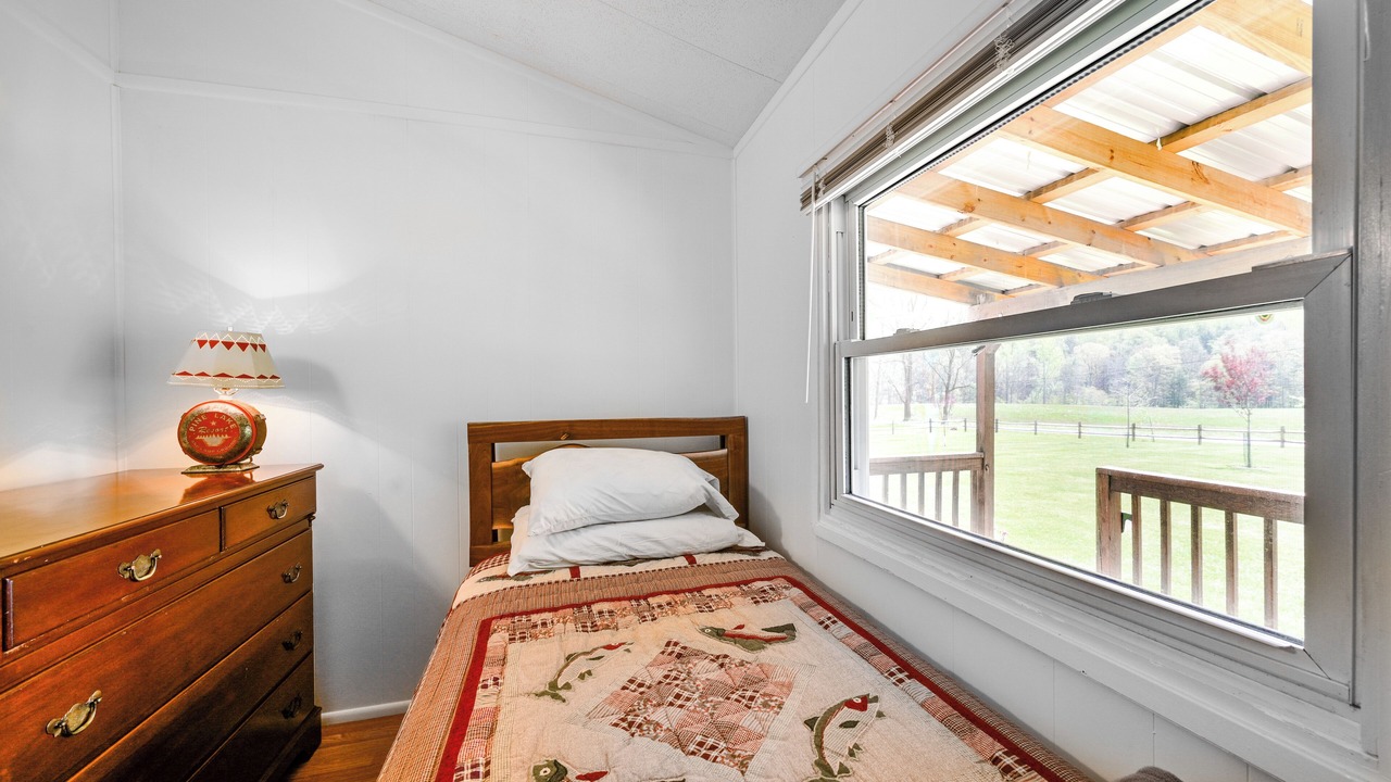 Photo of Bedroom in Mattawana