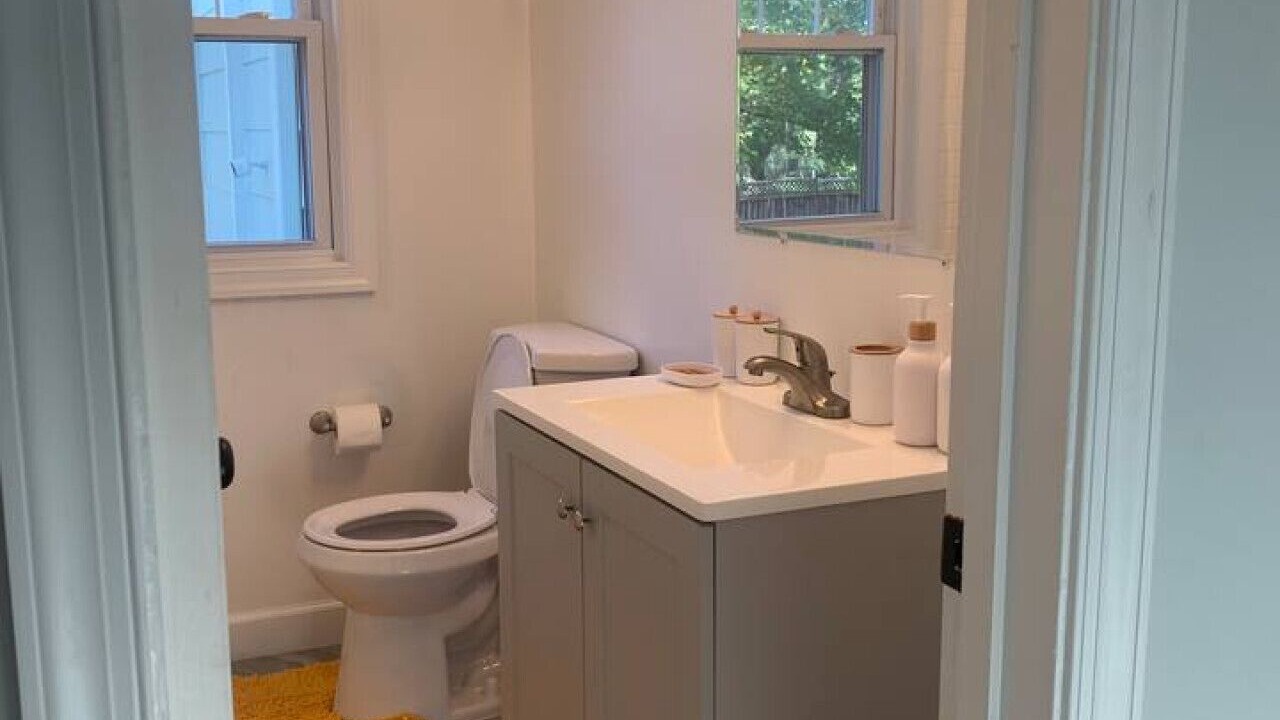 Photo of Bathroom in Fairland