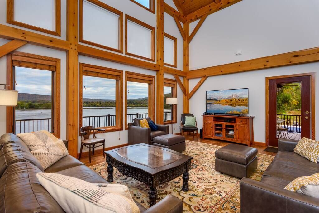Photo of Livingroom in Dauphin