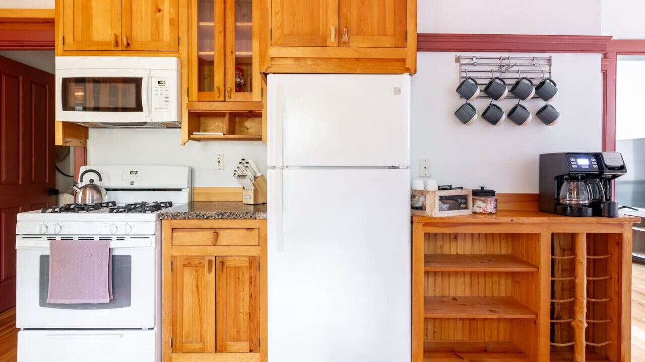 Photo of Kitchen in Peninsula