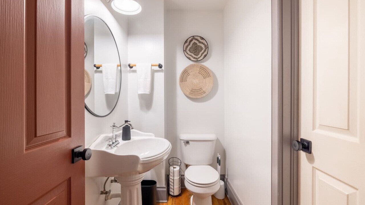 Photo of Bathroom in Peninsula