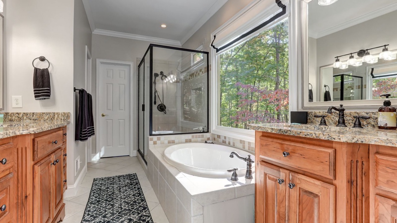 Photo of Bathroom in Big Canoe