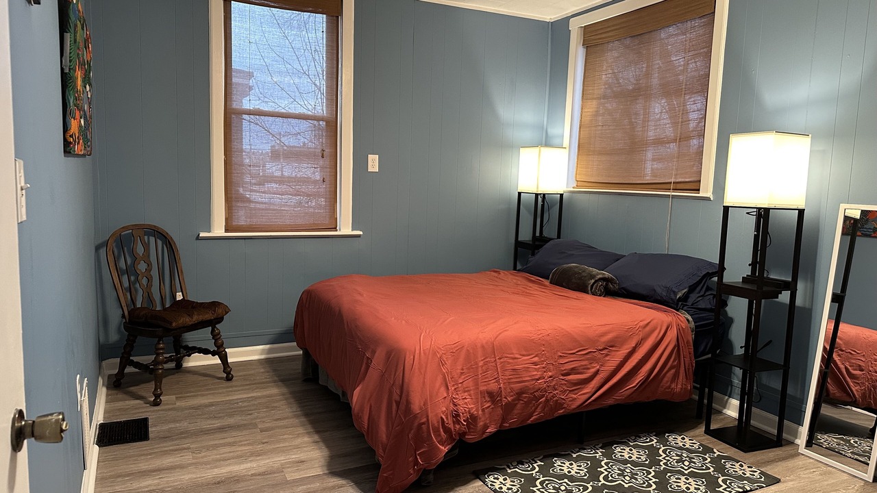 Photo of Bedroom in North Oakland