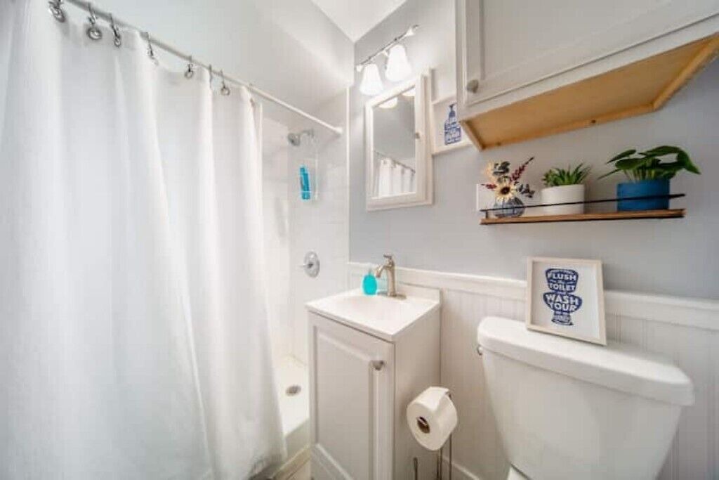 Photo of Bathroom in Kamm's Corners