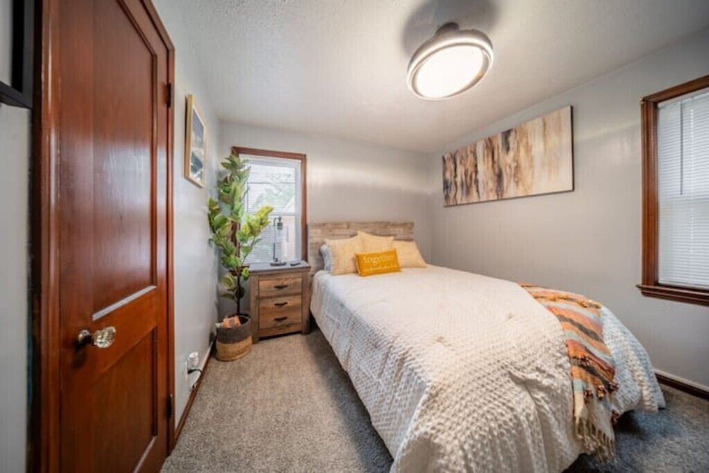 Photo of Bedroom in Kamm's Corners