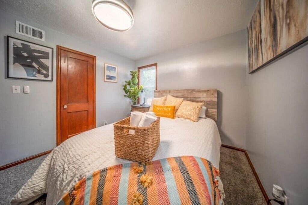 Photo of Bedroom in Kamm's Corners