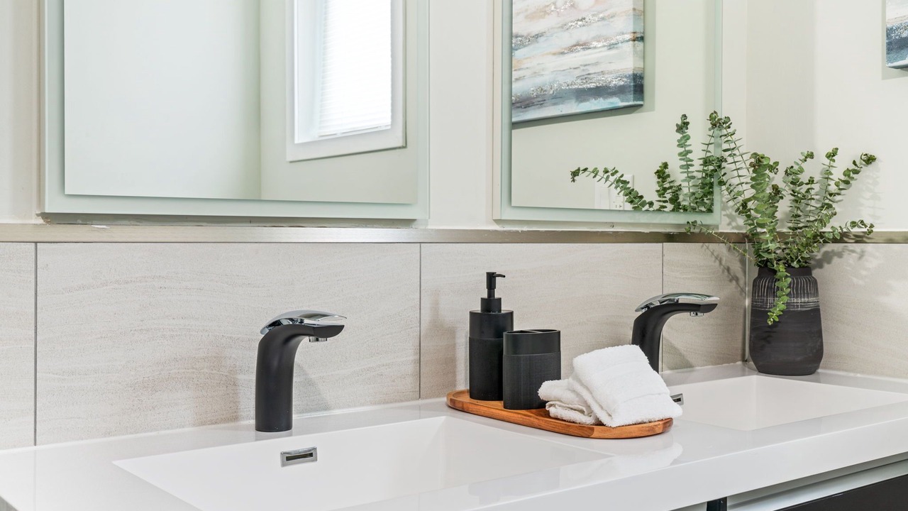 Photo of Bathroom in Point Breeze