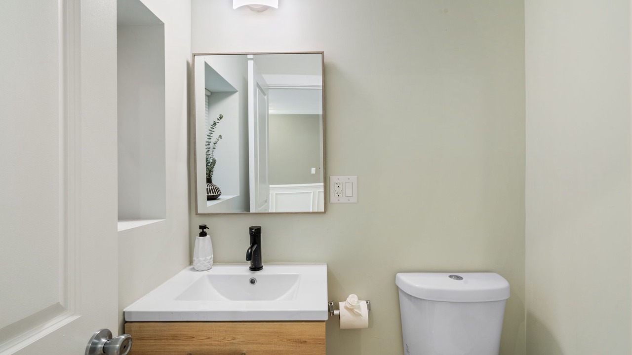 Photo of Bathroom in Point Breeze