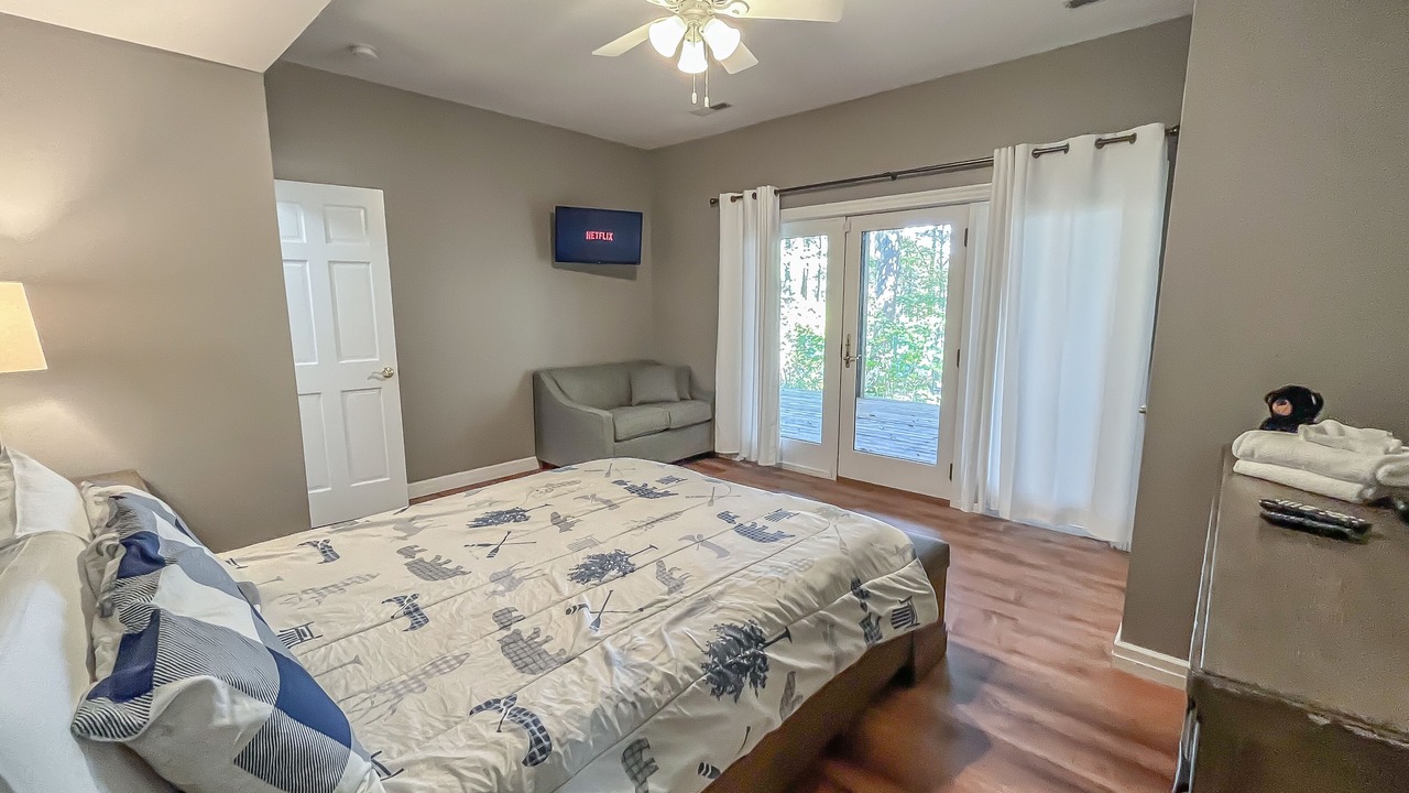 Photo of Bedroom in Thayerville