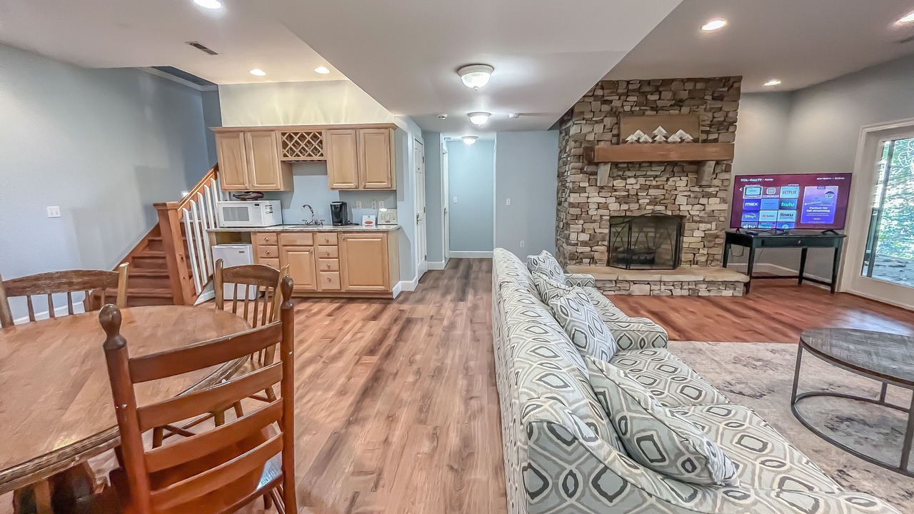 Photo of Livingroom in Thayerville
