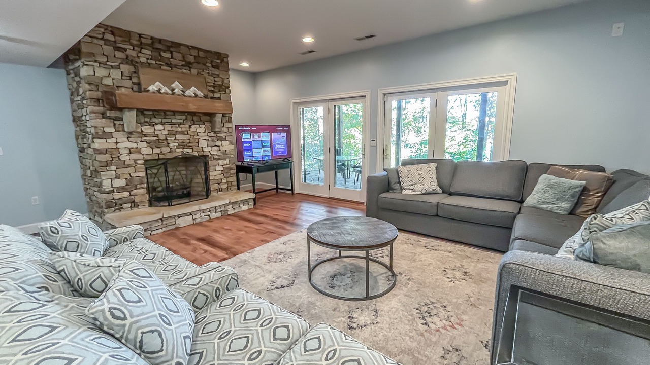 Photo of Livingroom in Thayerville